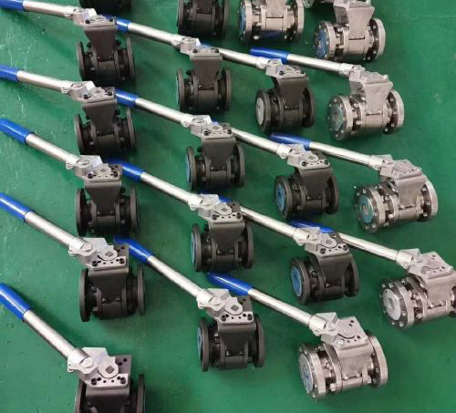 ���ɏ�λ���y