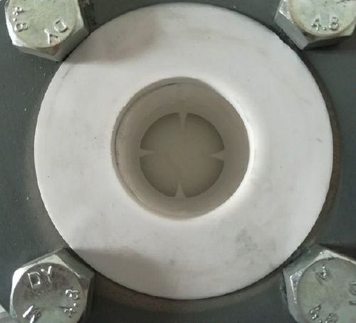 �r�������y